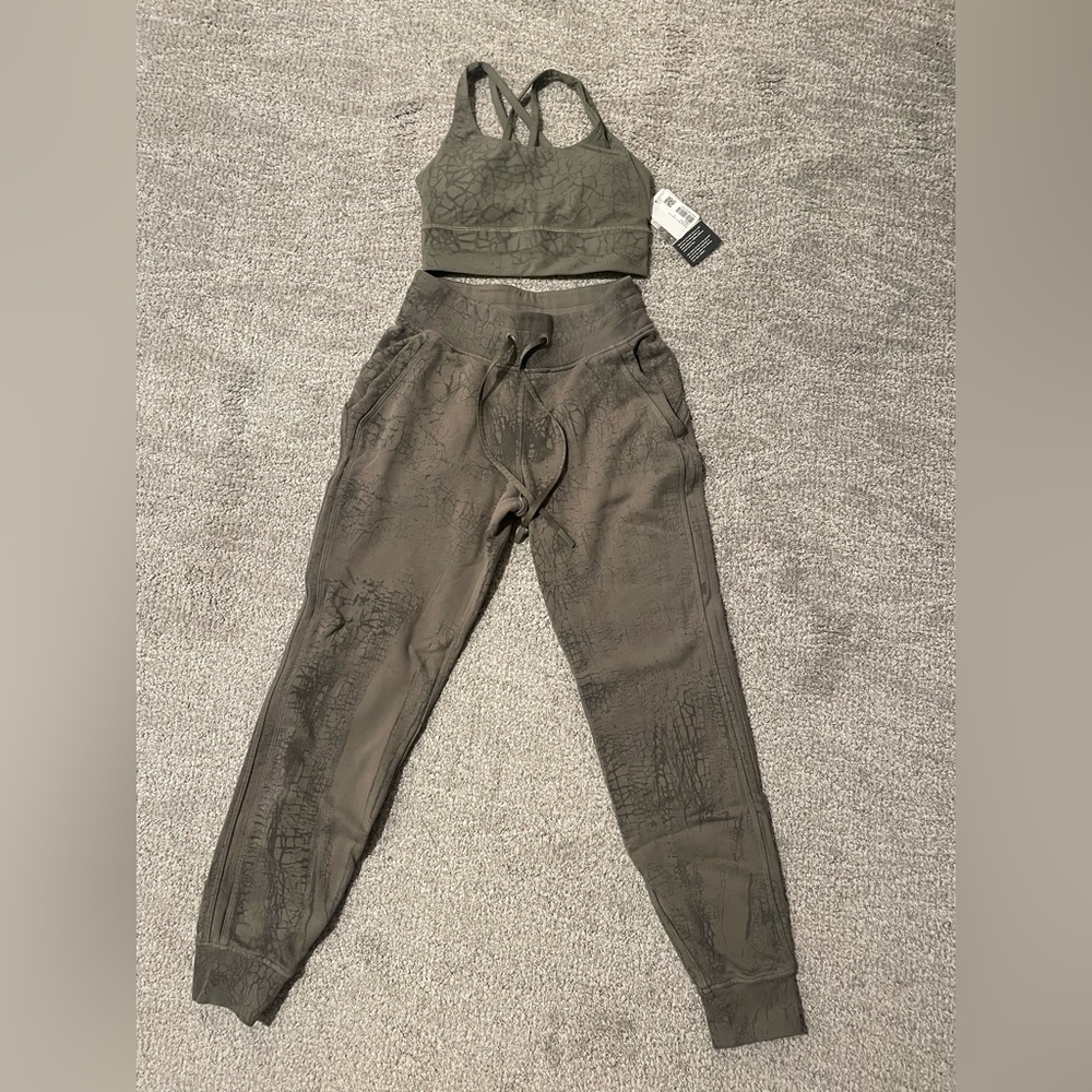 Lululemon set new top with tags bottoms wore 1 time